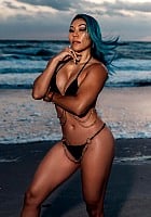 Mia Yim
